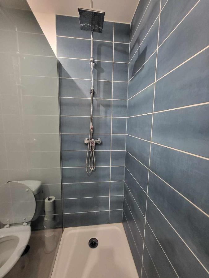 Appartement Canada 1 วาลองเซียนส์ ภายนอก รูปภาพ