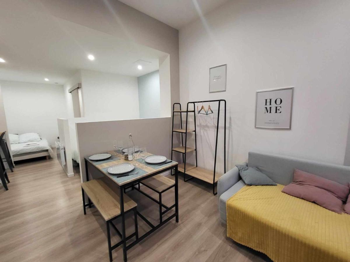 Appartement Canada 1 วาลองเซียนส์ ภายนอก รูปภาพ